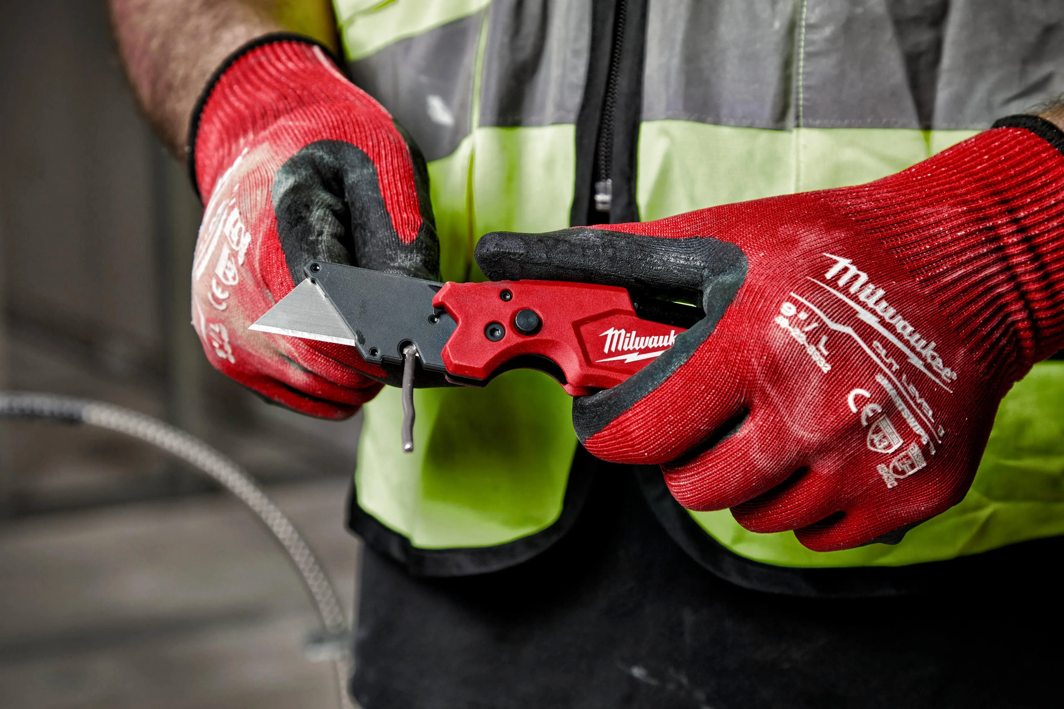 MILWAUKEE 6 IN 1 ZAKMES  4932478559