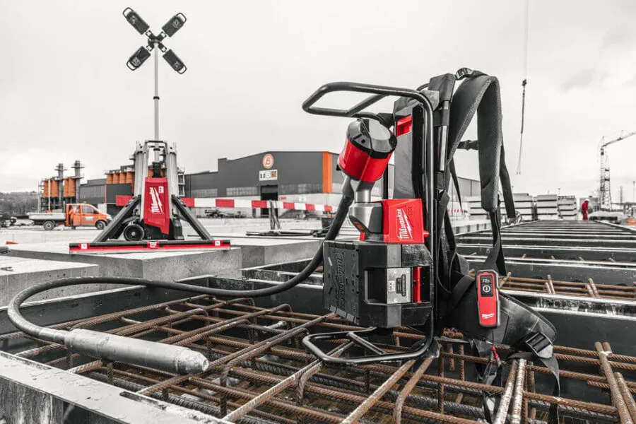 MILWAUKEE MXF CVBP0 RUGGEDRAGENBETONTRILNAALD 6.4 METER  NR. 4933479595